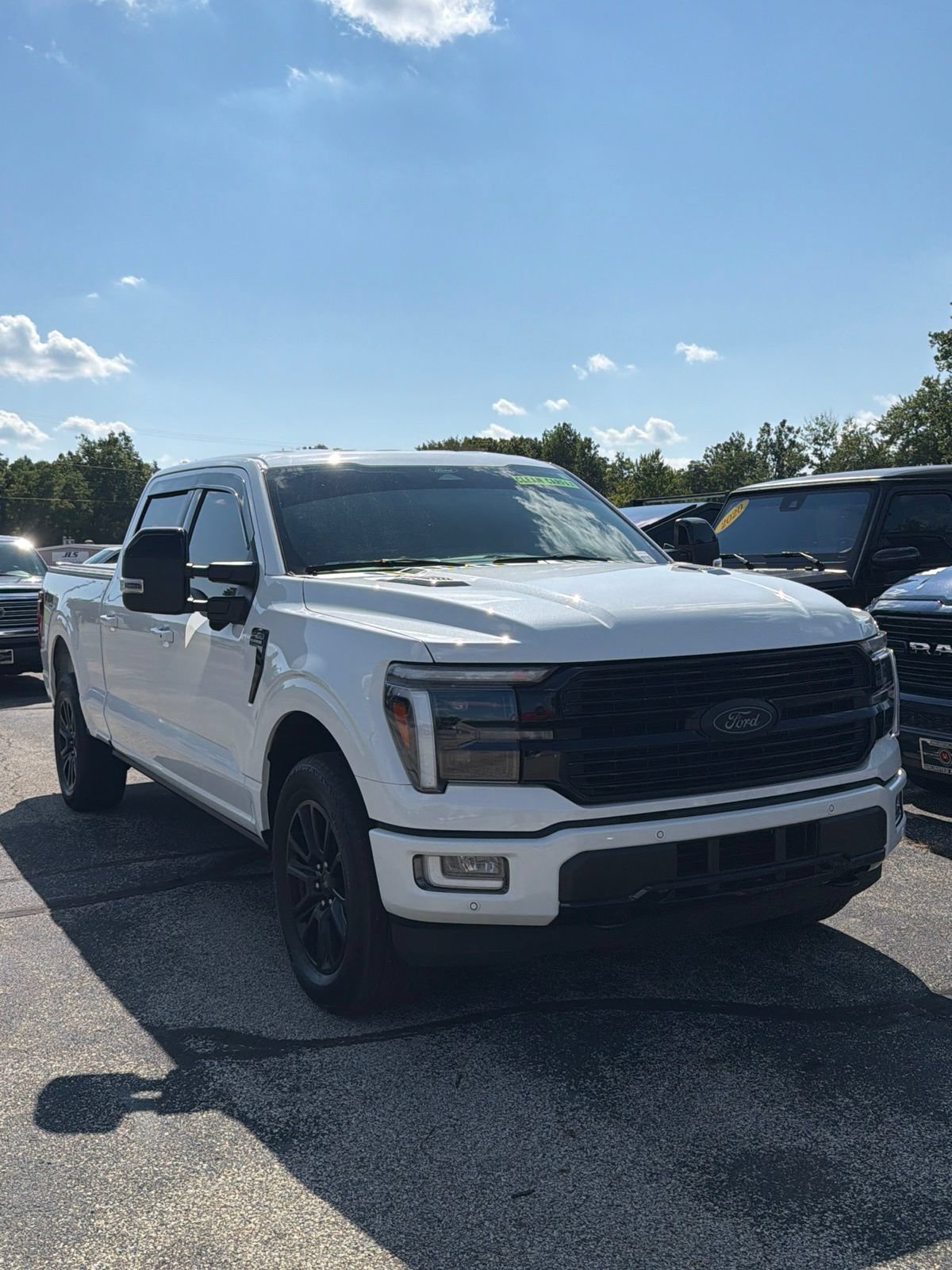 Used 2025 Ford F150 Platinum w/ FX4 Off-Road Package AWD/4WD image 3