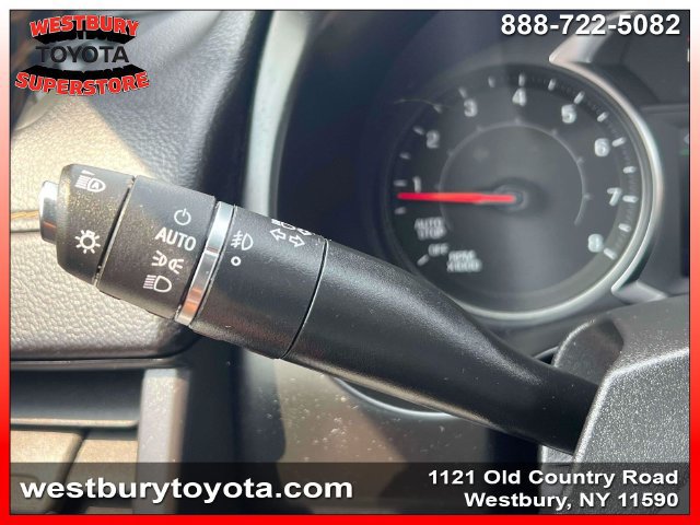 Used 2024 GMC Terrain AT4 w/ Tech Package AWD/4WD image 28