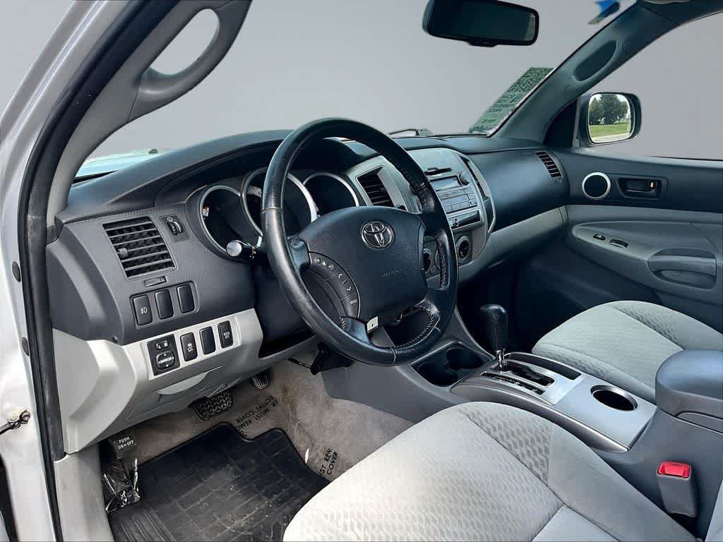 Used 2011 Toyota Tacoma 4x4 Double Cab w/ SR5 Pkg #2 image 18