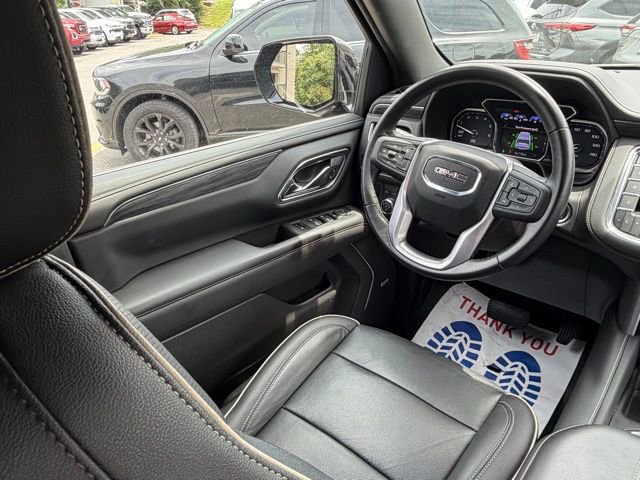Used 2021 GMC Yukon XL SLT AWD/4WD image 32