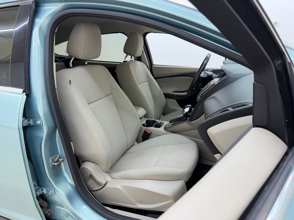 Used 2012 Ford Focus SEL image 11