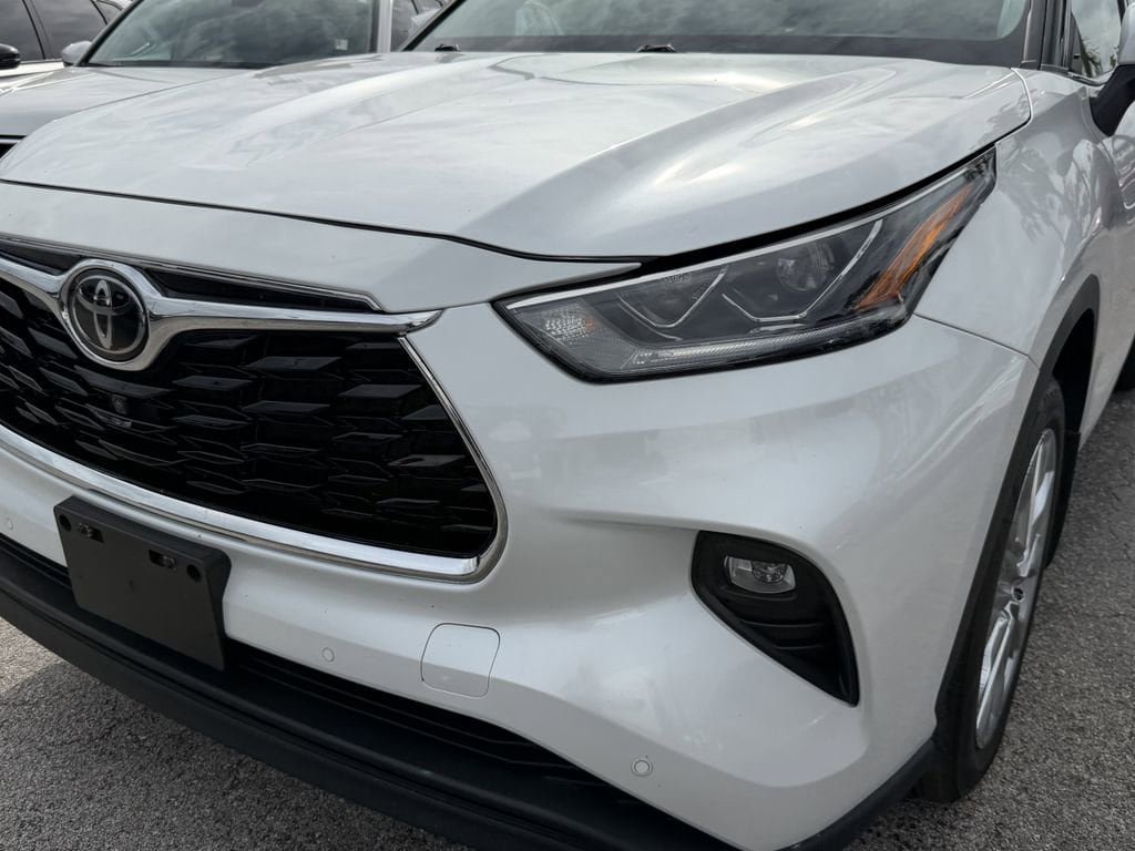 Used 2023 Toyota Highlander Limited AWD/4WD image 11