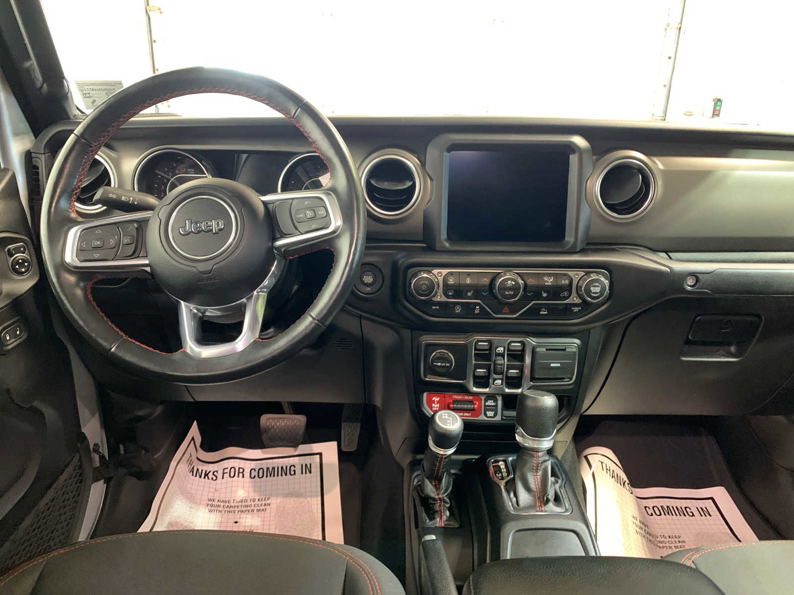 Used 2022 Jeep Gladiator Rubicon w/ Cold Weather Group image 4