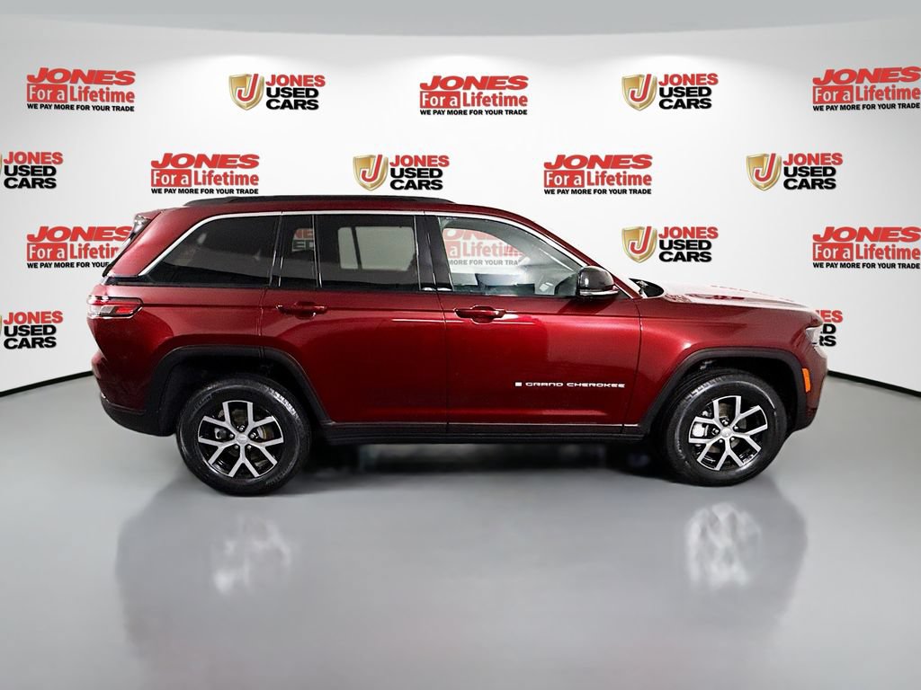 Used 2025 Jeep Grand Cherokee Limited w/ Luxury Tech Group II AWD/4WD image 19