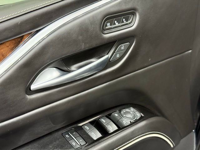 Used 2023 Cadillac Escalade ESV Sport Platinum image 18