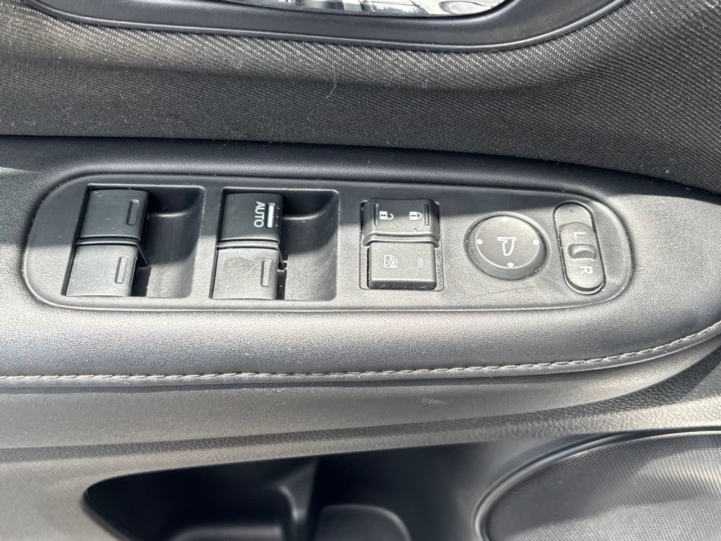 Used 2021 Honda HR-V LX image 8