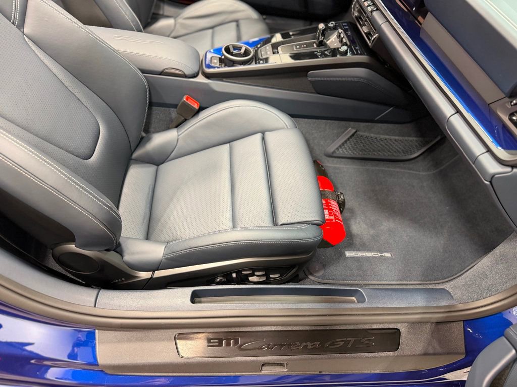Used 2025 Porsche 911 GTS image 9
