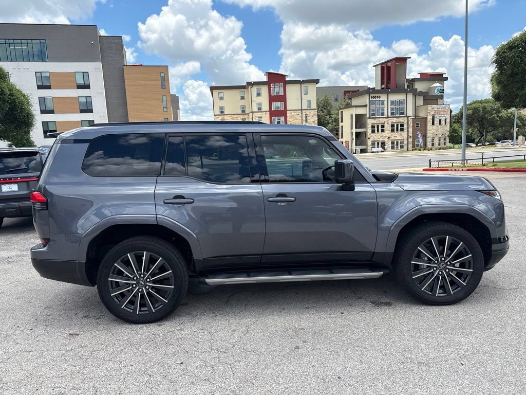 Used 2024 Lexus GX 550 w/ Accessory Package (2T) AWD/4WD image 6