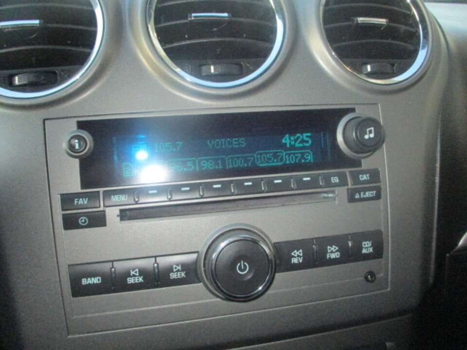 Used 2012 Chevrolet Captiva Sport LT image 29