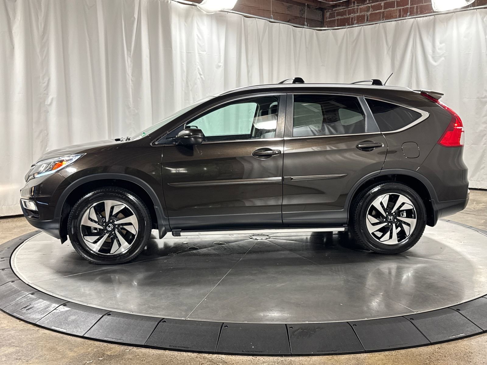 Used 2015 Honda CR-V Touring image 6