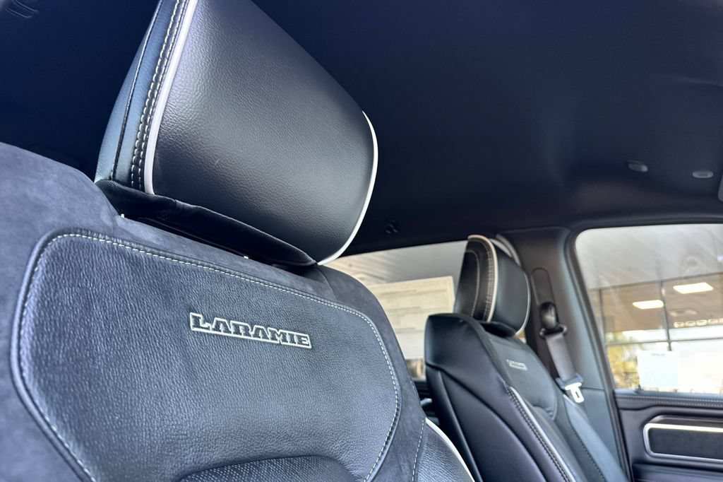 New 2026 RAM 1500 Laramie AWD/4WD image 15