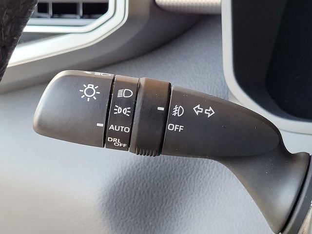 Used 2025 Toyota Tundra Limited image 32