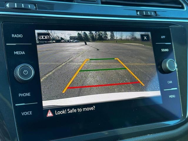Used 2022 Volkswagen Tiguan SE image 23
