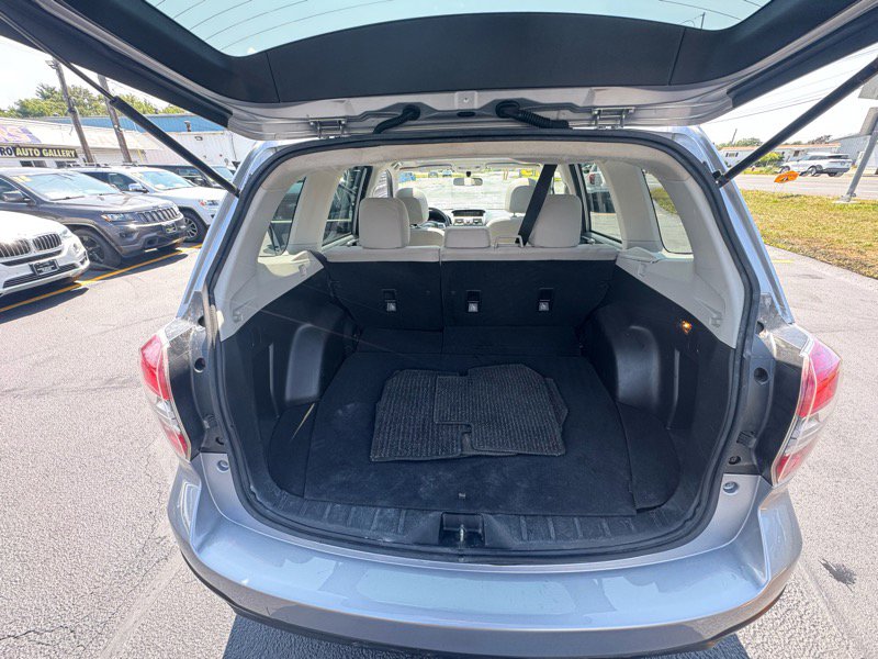 Used 2015 Subaru Forester 2.5i Premium w/ All-Weather Package image 11