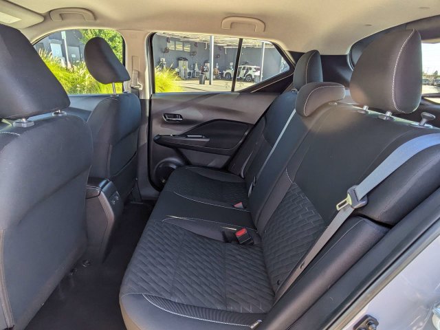 Used 2022 Nissan Kicks SV FWD image 14