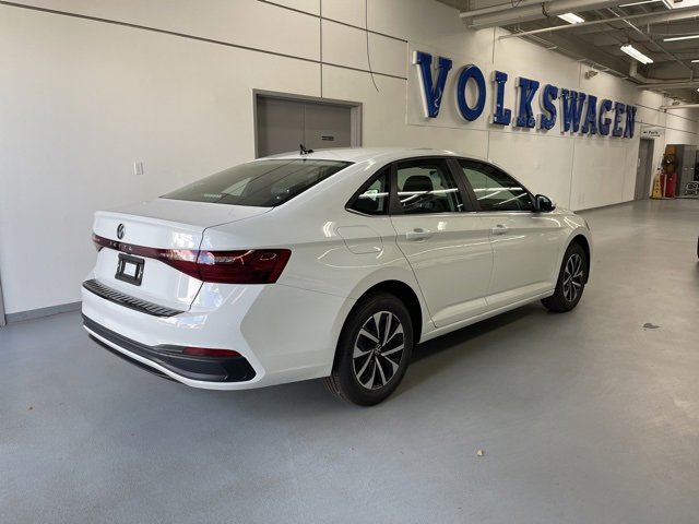 New 2025 Volkswagen Jetta S image 4