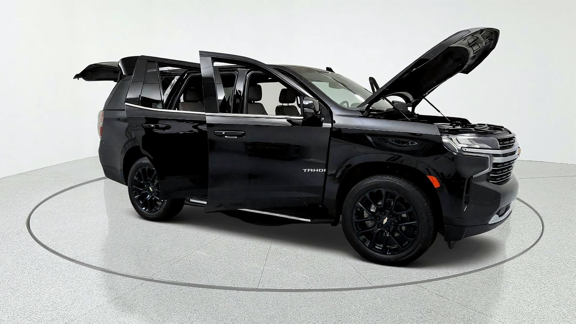 Used 2023 Chevrolet Tahoe LT w/ Luxury Package AWD/4WD image 14