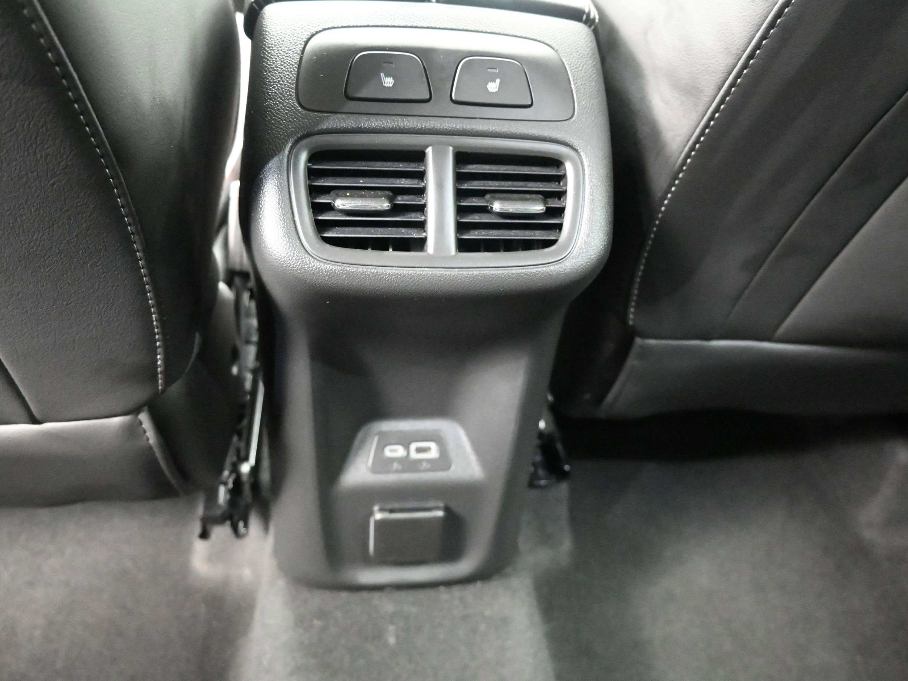 Used 2023 Buick Envision Avenir image 25