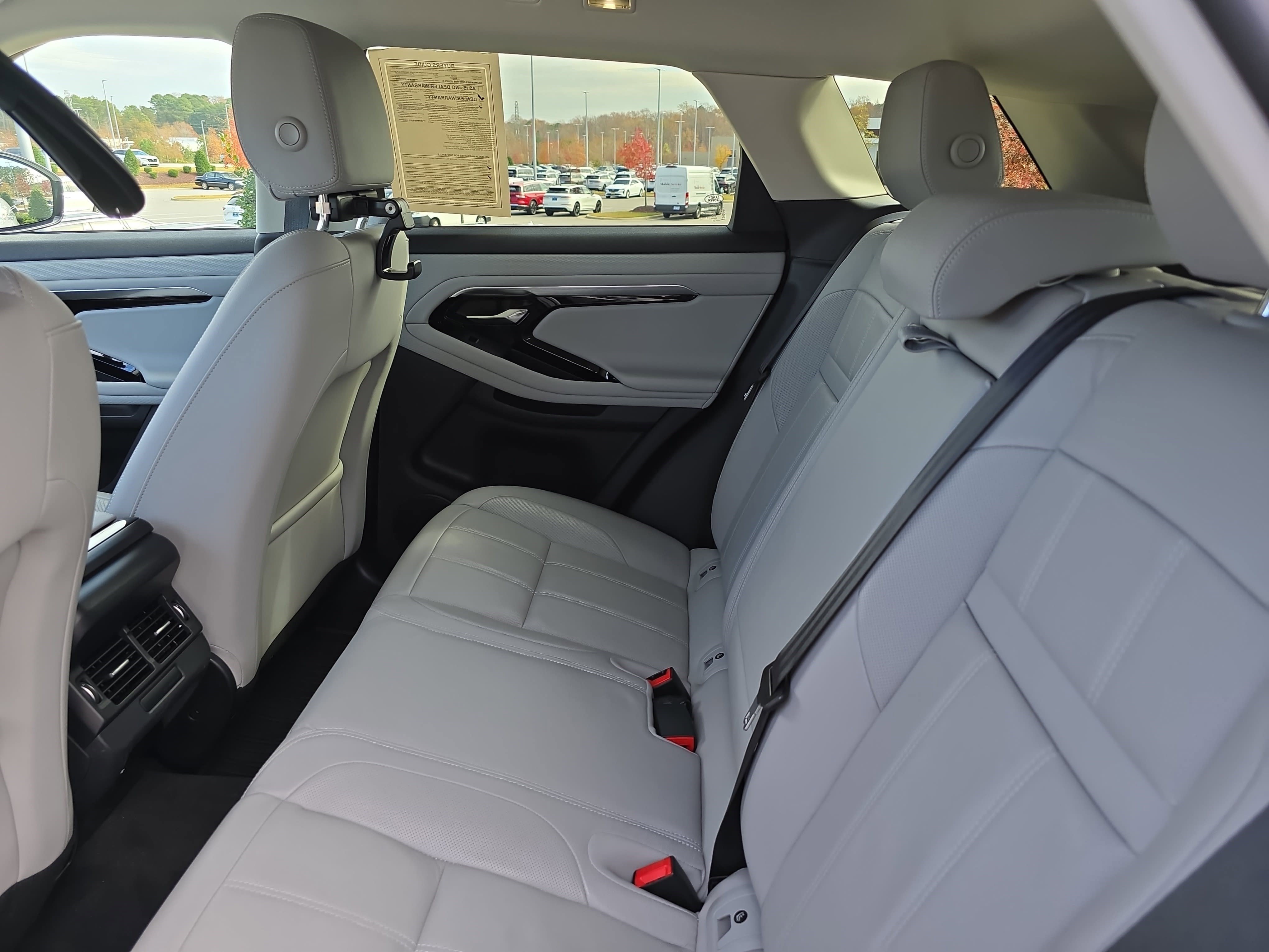 Used 2023 Land Rover Range Rover Evoque S image 13