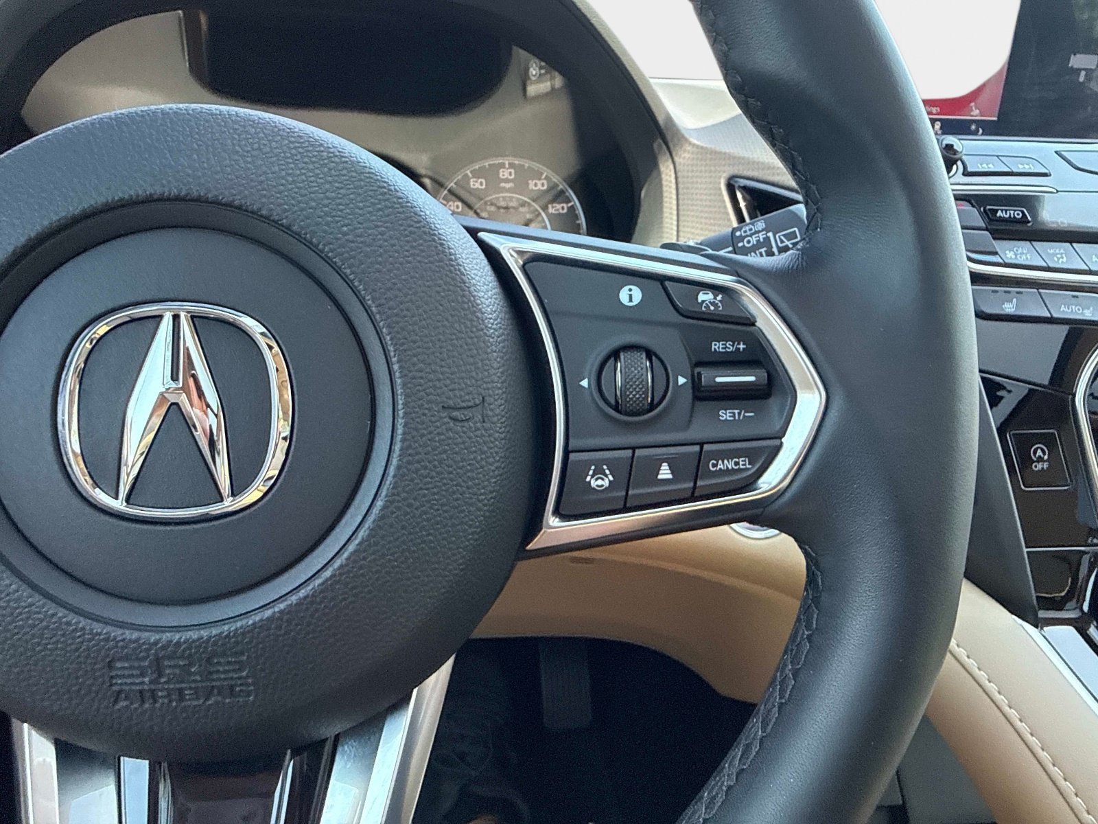 Used 2024 Acura RDX SH-AWD w/ Technology Package image 32