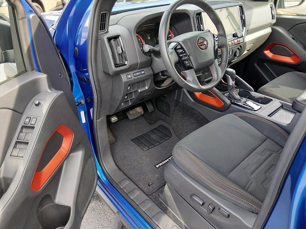 Certified 2025 Nissan Frontier Pro-X RWD image 9