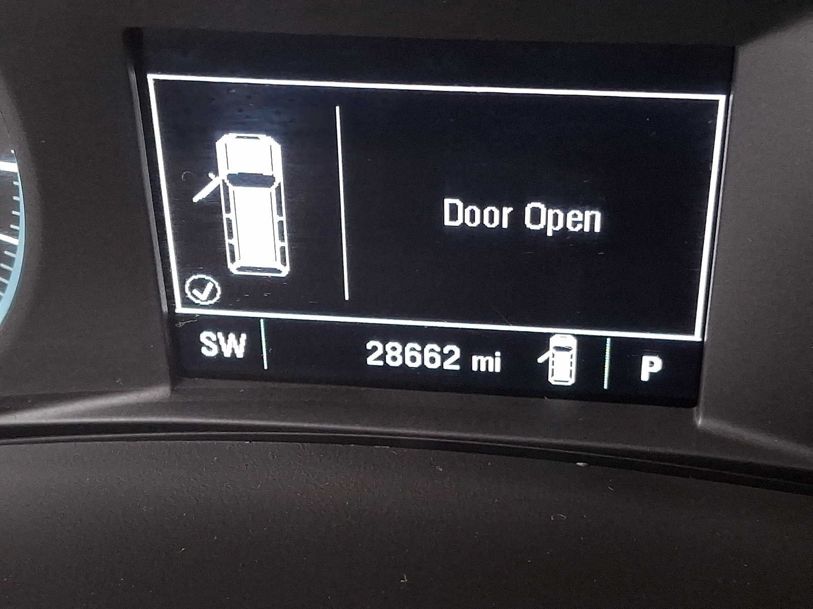 Used 2023 Chevrolet Equinox LS AWD/4WD image 16