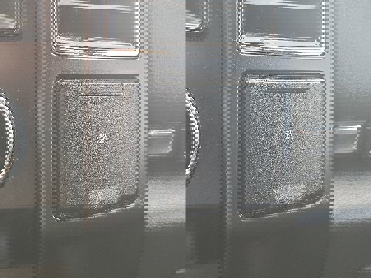 Used 2020 Ford Expedition Max Limited w/ Equipment Group 301A image 25