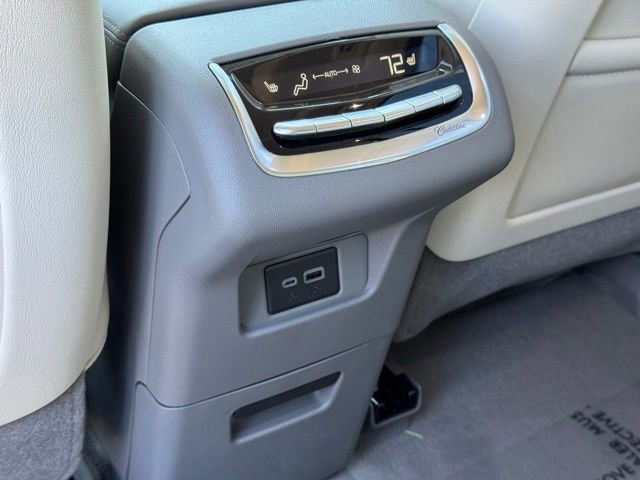 New 2025 Cadillac XT6 Premium Luxury w/ LPO, ONYX Package image 34