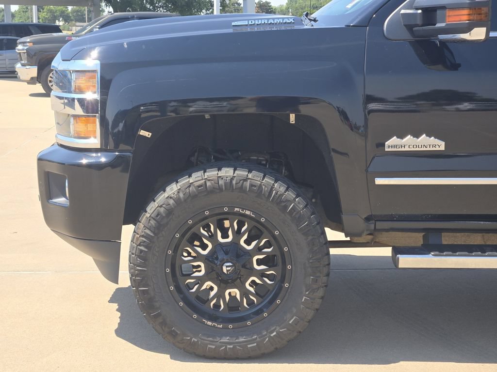 Used 2018 Chevrolet Silverado 2500 High Country w/ Duramax Plus Package AWD/4WD image 8