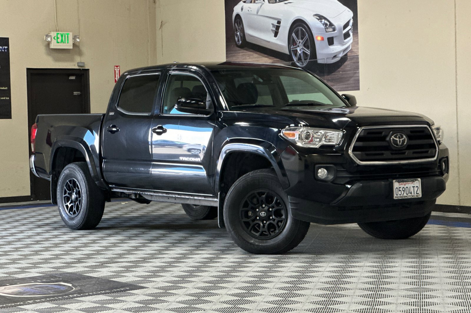 Used 2019 Toyota Tacoma SR5 image 2
