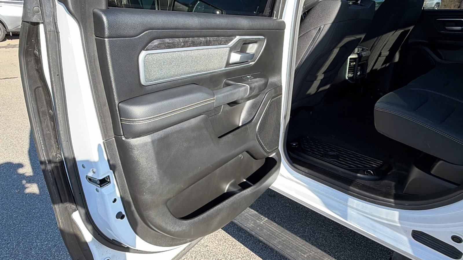 Used 2023 RAM 1500 Big Horn image 23