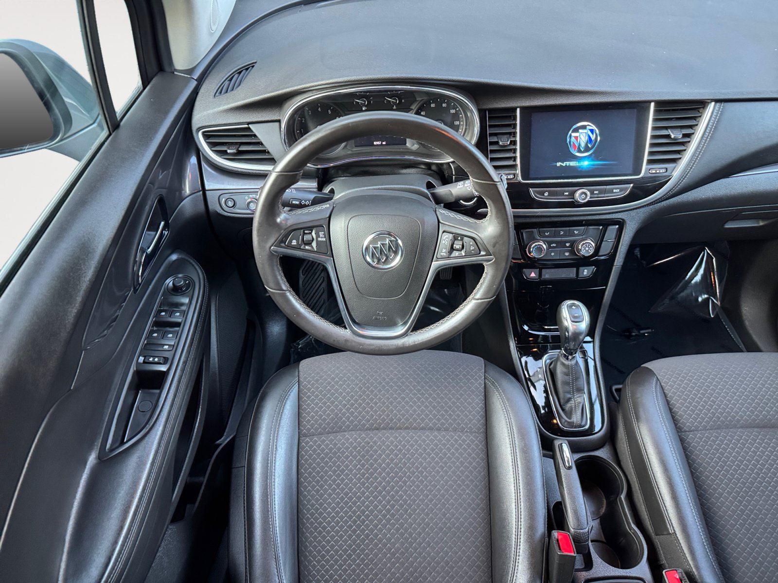 Used 2020 Buick Encore Preferred w/ Safety Package FWD image 8