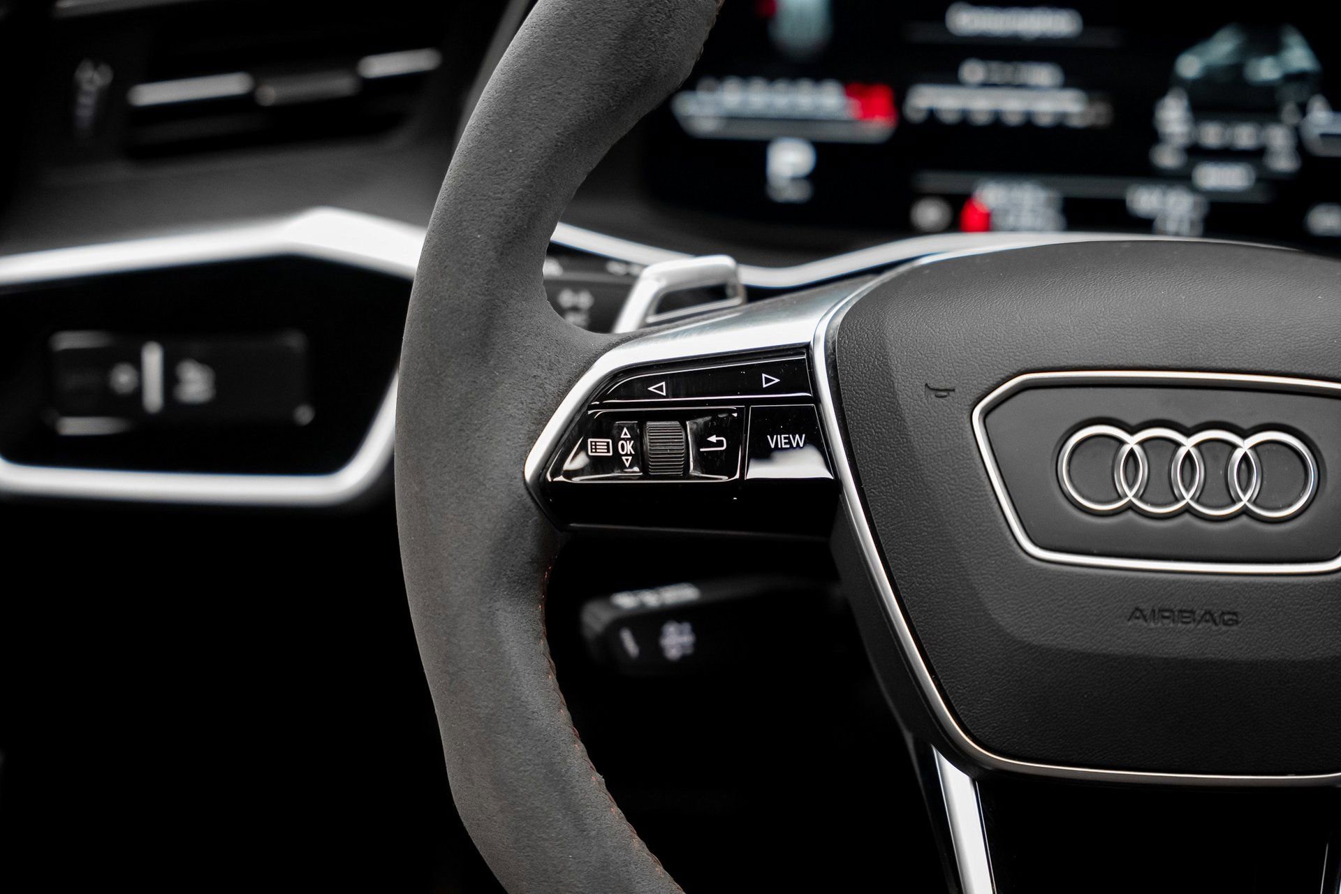 Used 2022 Audi RS 6 AWD/4WD image 42