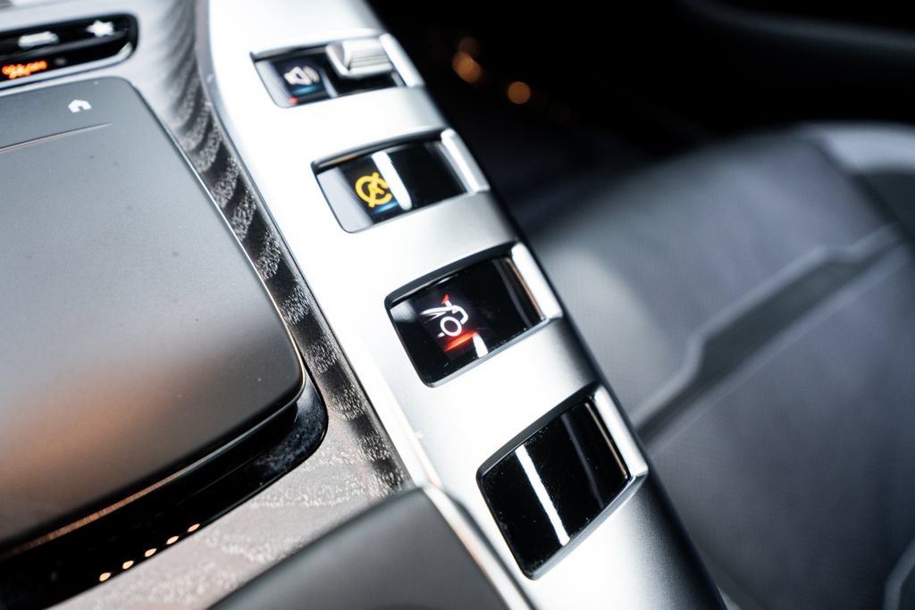 Used 2022 Mercedes-Benz AMG GT 43 image 41