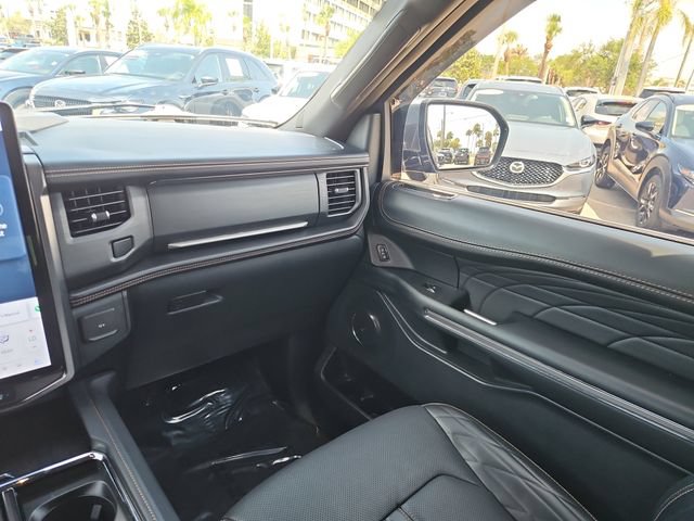 Used 2024 Ford Expedition Max Platinum AWD/4WD image 11