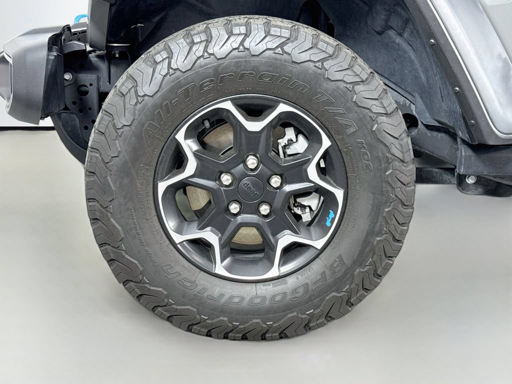 Used 2023 Jeep Wrangler Unlimited Rubicon 4xe w/ Cold Weather Group AWD/4WD image 9