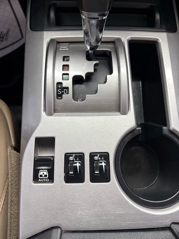 Used 2015 Toyota 4Runner SR5 Premium AWD/4WD image 29