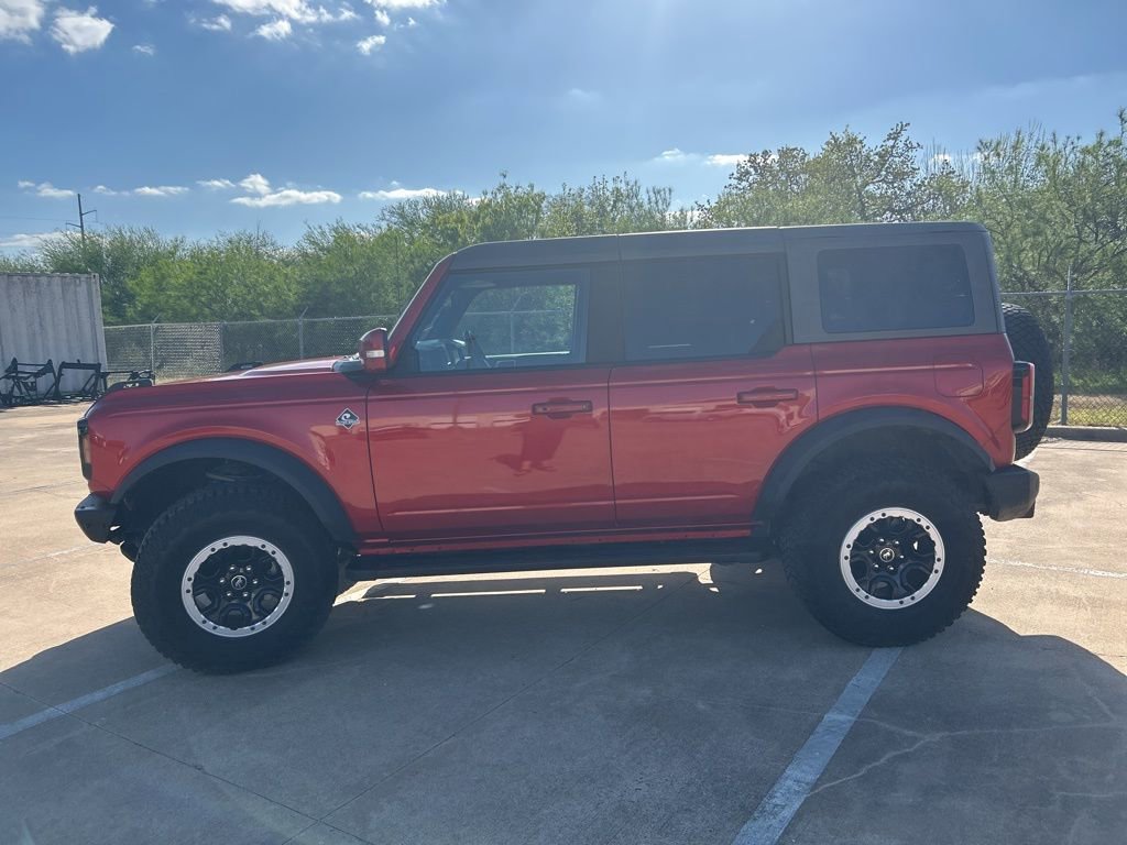 Used 2024 Ford Bronco Outer Banks w/ Sasquatch Package image 2