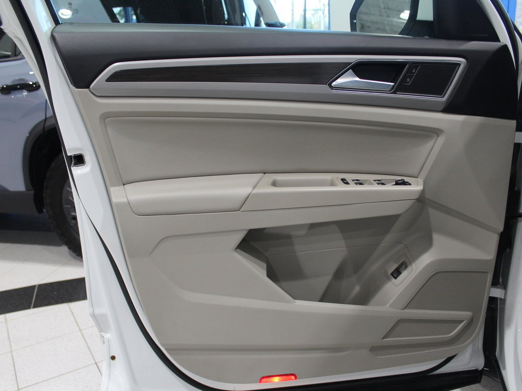 Used 2019 Volkswagen Atlas SEL R-Line image 14