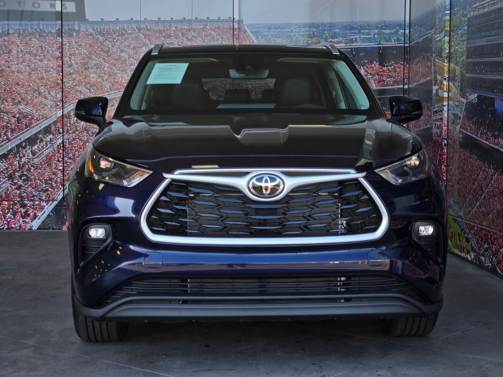 Certified 2026 Toyota Highlander XLE AWD/4WD image 3