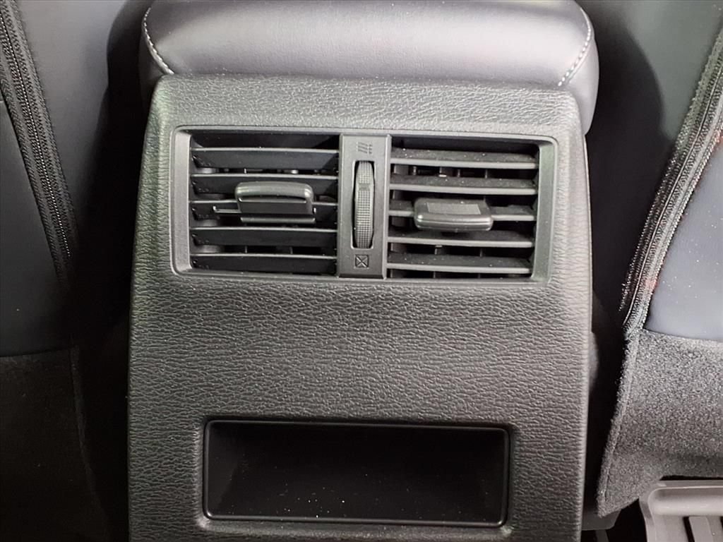 Used 2024 Mitsubishi Outlander SE AWD/4WD image 12