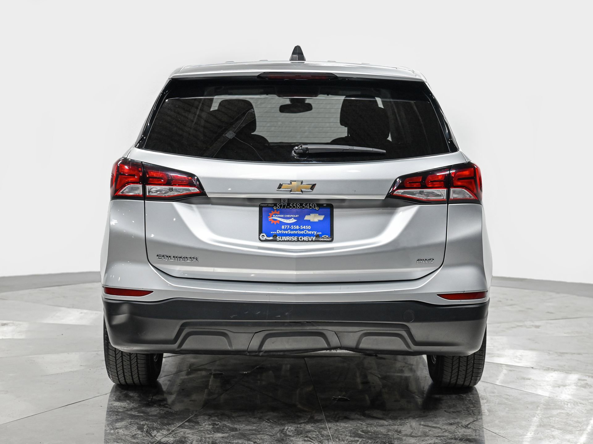 Used 2024 Chevrolet Equinox LS w/ LS Convenience Package image 5