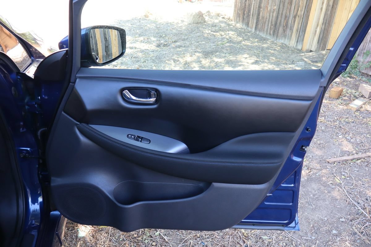 Used 2025 Nissan Leaf S FWD image 26