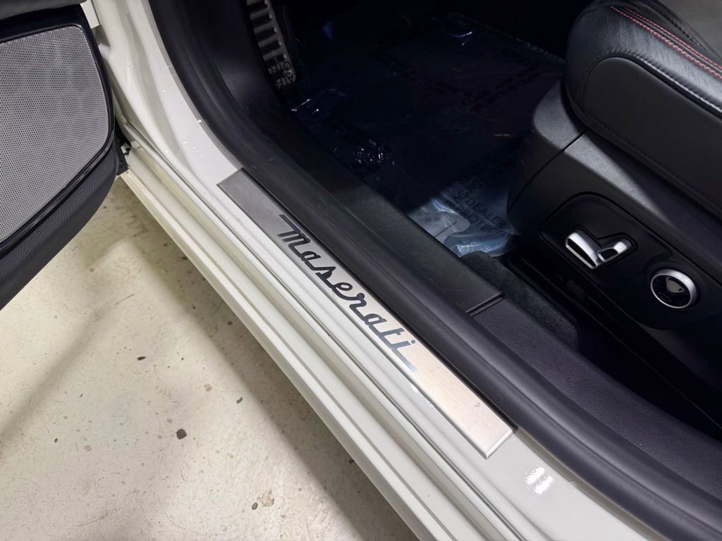 Used 2023 Maserati Ghibli Trofeo image 21