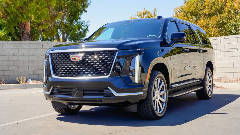 New 2026 Cadillac Escalade ESV 4WD image 2