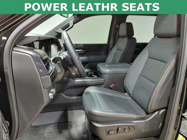 Used 2025 GMC Yukon AT4 w/ LPO, Floor Liner Package image 3