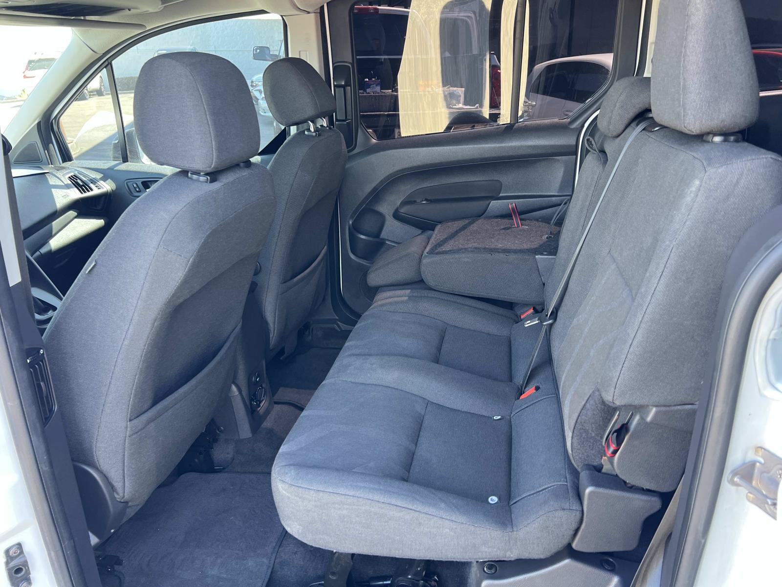 Used 2017 Ford Transit Connect XLT FWD image 19