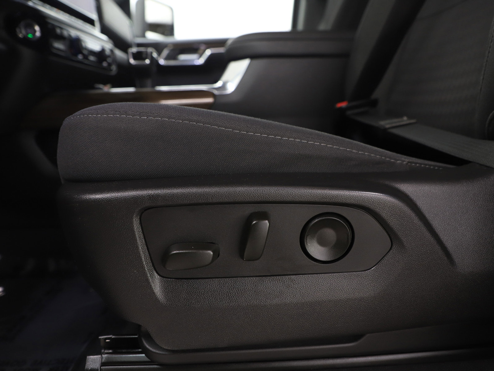 Used 2023 Chevrolet Silverado 1500 RST w/ Convenience Package II image 24