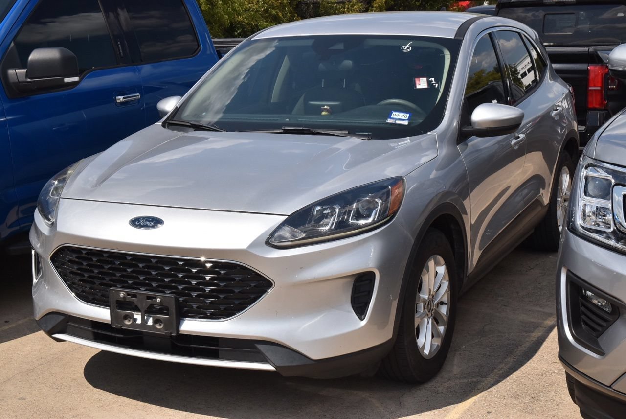 Used 2020 Ford Escape SE FWD image 2