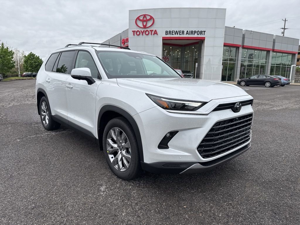 New 2026 Toyota Grand Highlander AWD image 2